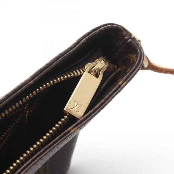 LOUIS VUITTON Brown Monogram Leather Shoulder Bag - Picture 8 of 9